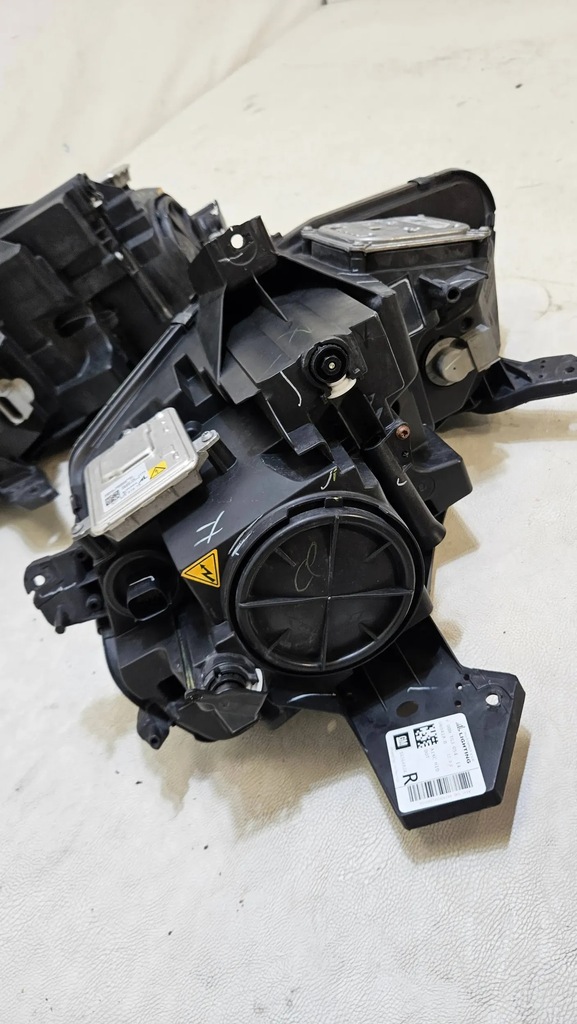 фото №13, Лампа перед передняя левая правая chevrolet camaro ксенон 84364824 84364823