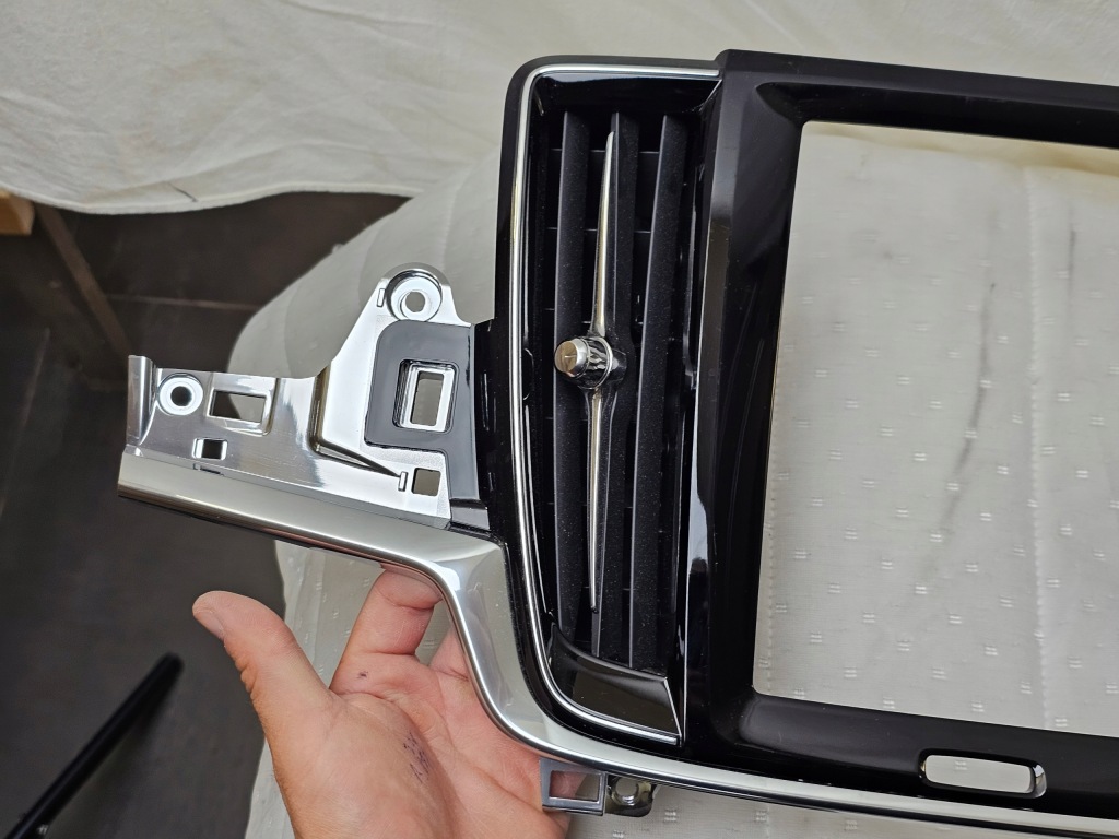 фото №8, Захист молдинг dekor консолі панелі решітка обдув volvo v90 s90 ii