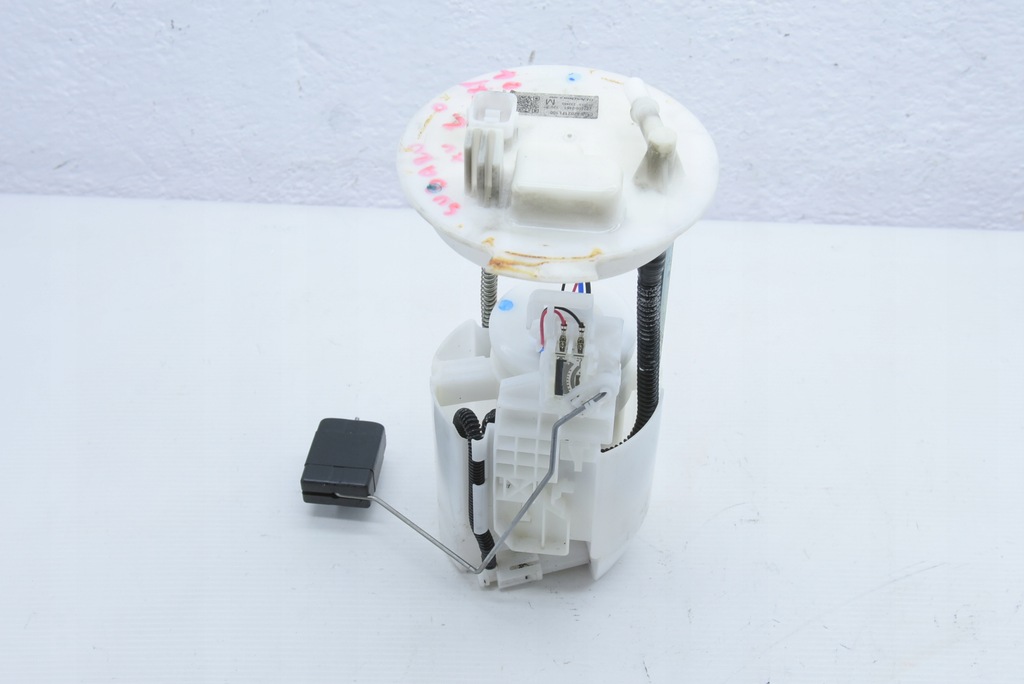 фото №8, Subaru xv ii 2.0 g5 гибрид насос топлива 23r.