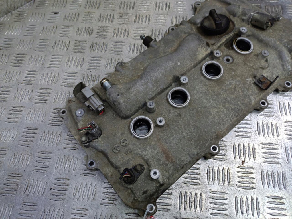 фото №1, Toyota avensis t27 1.8 vvti 147km крышка клапанов