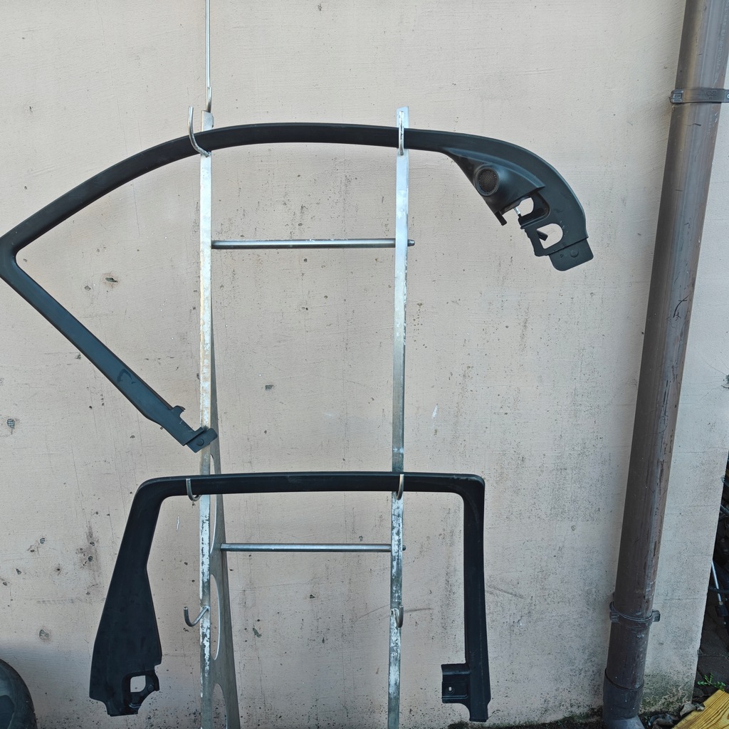 фото №1, Jeep grand cherokee wk2 14-22 рамка молдинг прокладка двері лівий задня перед