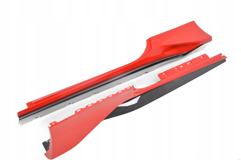 фото №9, Ferrari 488 pista накладки порогові карбон