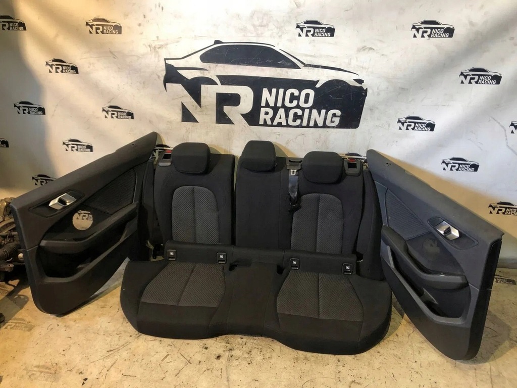 фото №10, Сидіння оббивка bmw 1 f40 матеріал механічна коробка передач