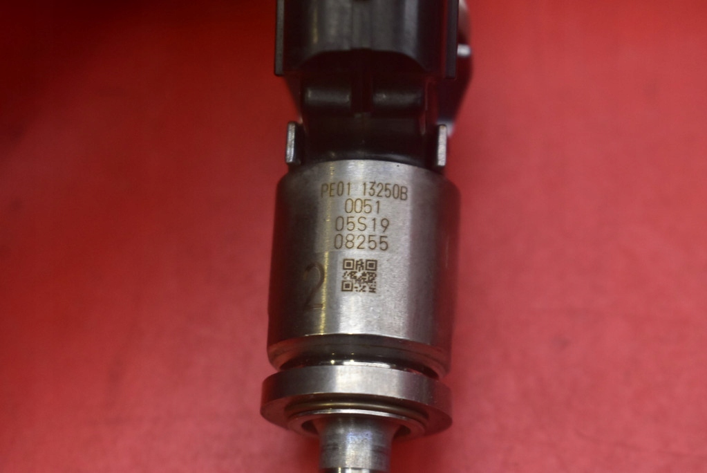 фото №13, Молдинг впрыскная форсунки pe0113250b mazda mx5 mx-5 iv nd 2.0 skyactiv 160km