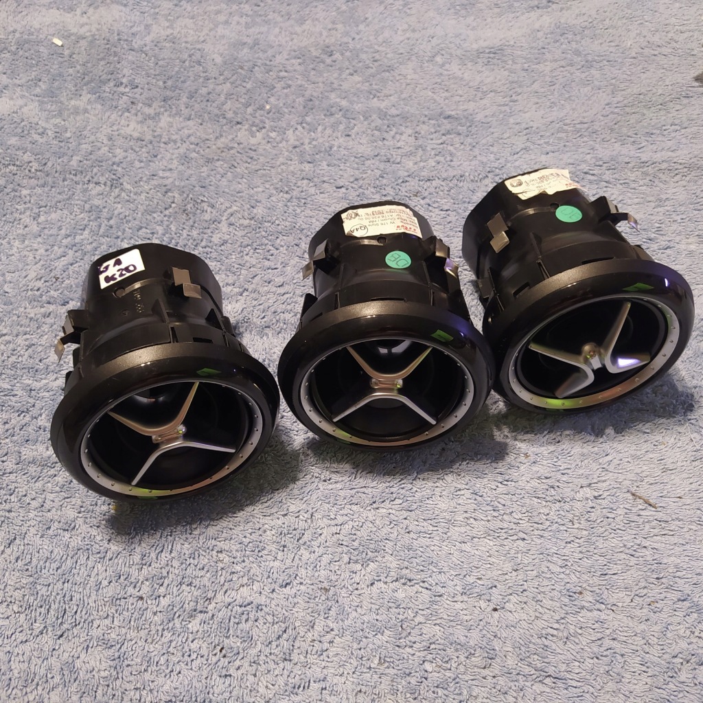 Купити Решітка обдув mercedes a-klasa w176 a1768300000