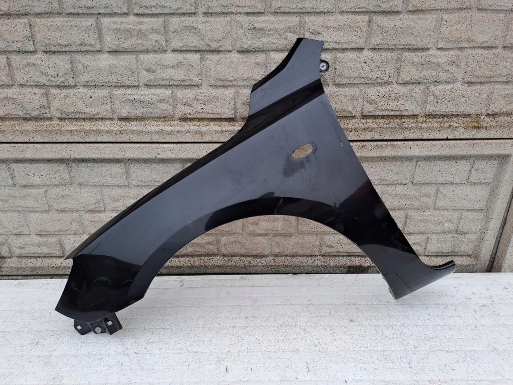 фото №1, Mazda 3 hb 03-09 крыло левый передний оригинал