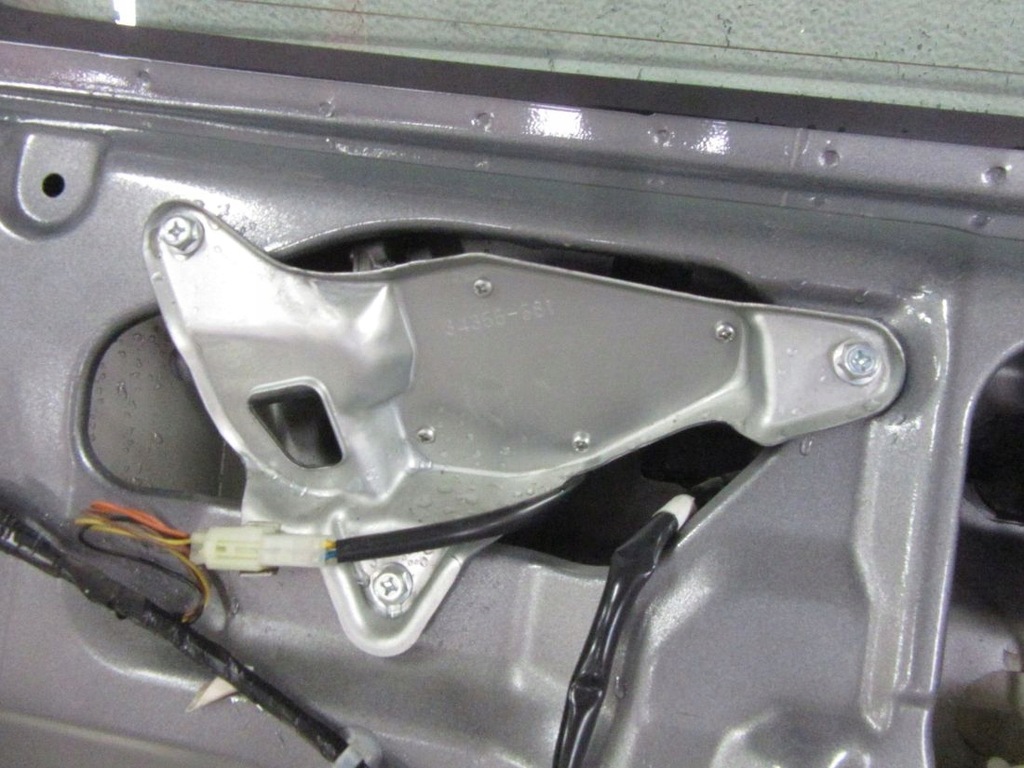 фото №11, Suzuki ignis ii 2007 крышка багажника багажника комплектная