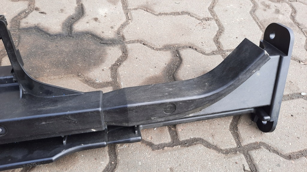 фото №4, Volvo v60 направляющая направляющая багажника левая 30721863