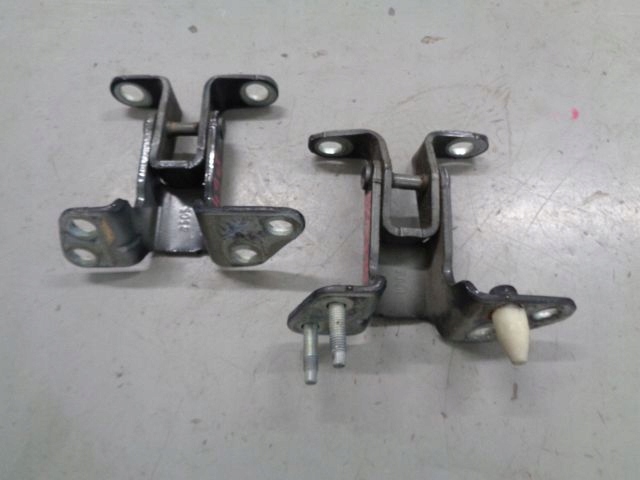 фото №2, Ford ecosport mk2 15 петли крышки задняя комплект