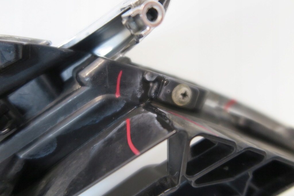 фото №8, Решітка радіатора решітка радіатора бампера перед передній toyota highlander iv 19- 53101-0e330