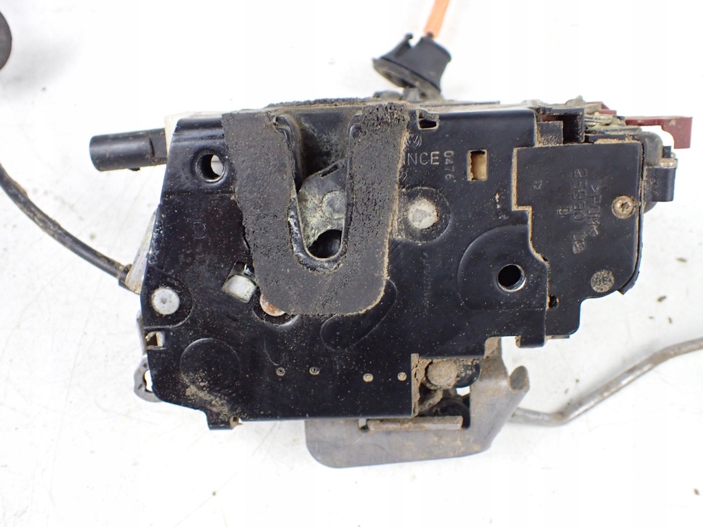 фото №9, Доводчик дверь правый перед keyless audi a8 s8 d3 5.2 fsi 4e1837016a