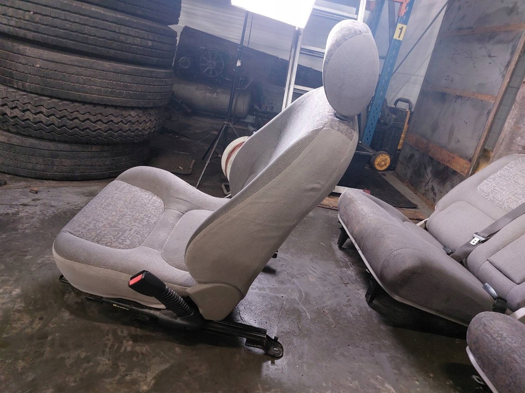 фото №12, Сиденья комплект левый правый заднее сиденье задняя freelander i