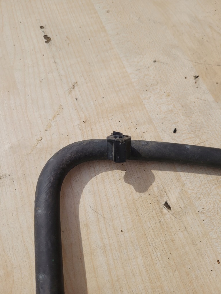 фото №8, Jeep cherokee kj 3.7 01-07r шланг воды