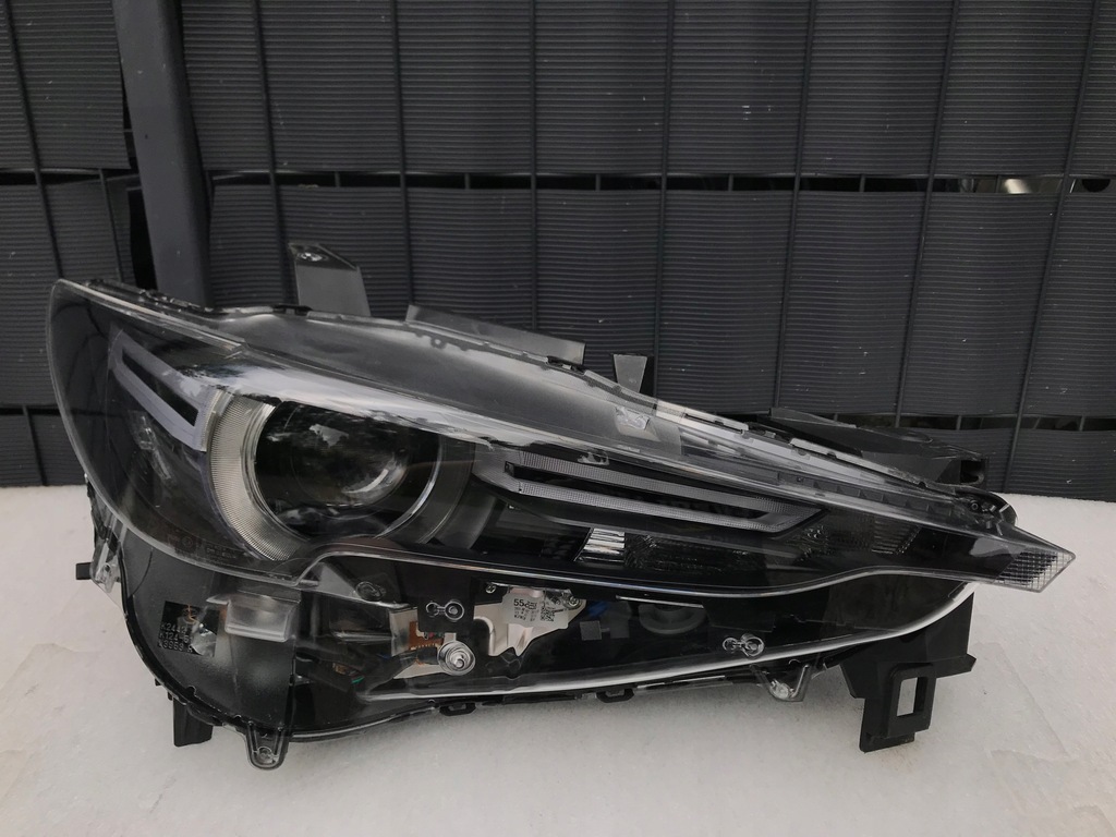 фото №1, Mazda cx5 ii правая лампа перед full led 2017-