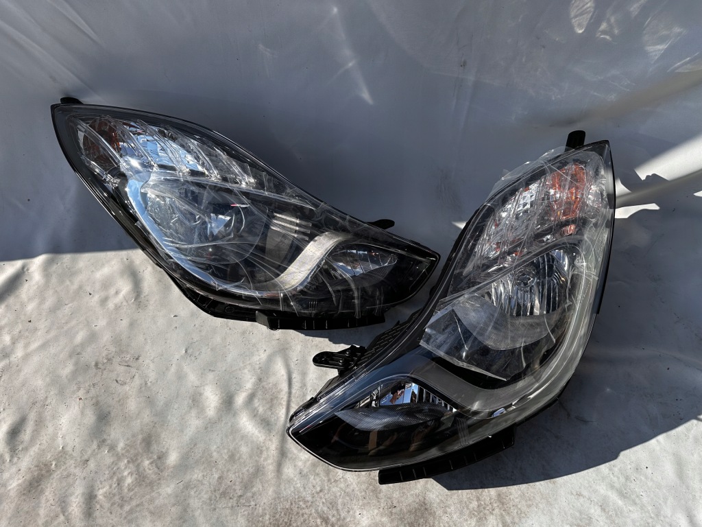 фото №1, Hyundai ix20 фара правый левый