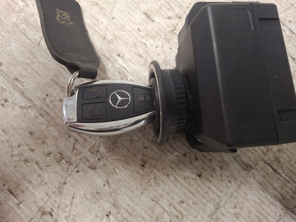 фото №6, Mercedes w204 w207 замок зажигания ключ комплект a2079052600