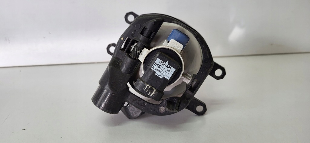 фото №8, Протитуманна фара toyota правий 81220-02110 org. yaris auris verso avensis aygo c-hr