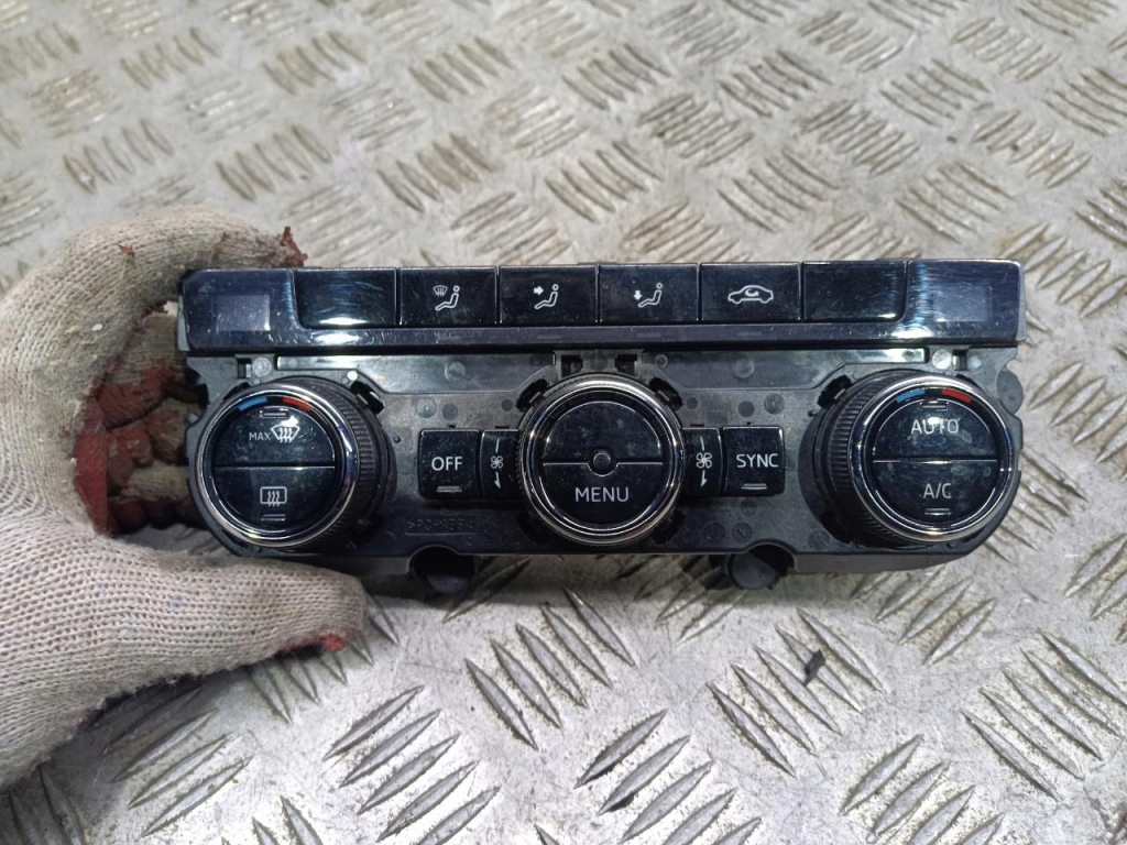 фото №1, Skoda octavia iii панель кондиционера 5e0907044ap