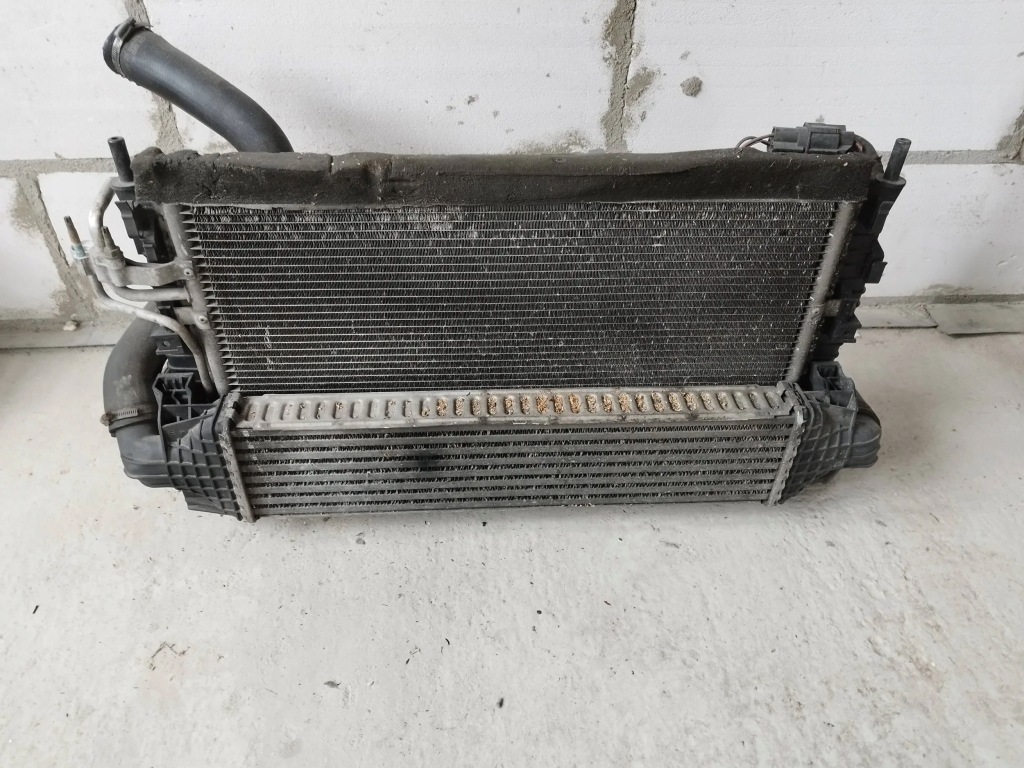 Купити Ford focus 2007 радіатор води 1.8 d 3m5h8005tl