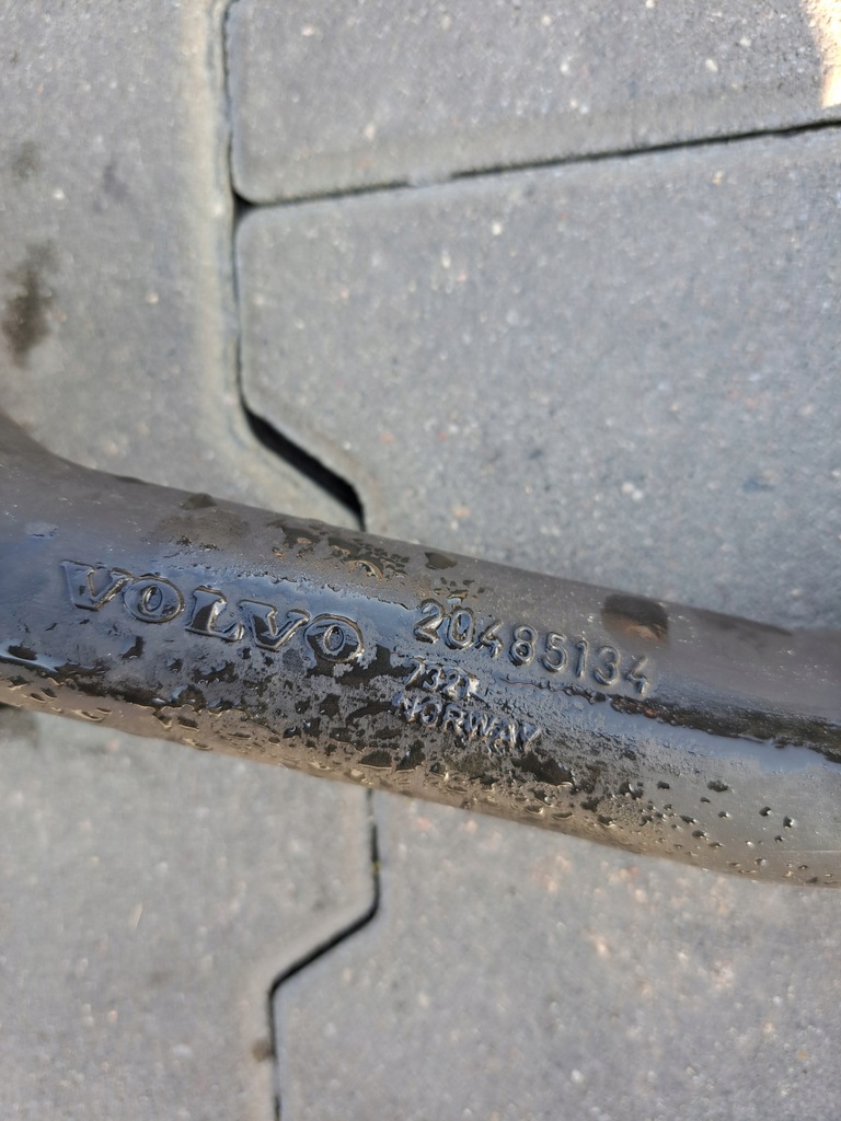 фото №4, Заливна горловина труба шланг оливи мащення volvo fm 9