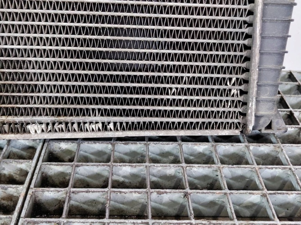 Радиатор воздуха интеркулер saab 9-5 95 i 2.0 t b205e - 4576039 в Украине