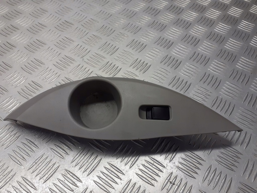 фото №1, Панель стекло левый задняя mitsubishi grandis 8608a024