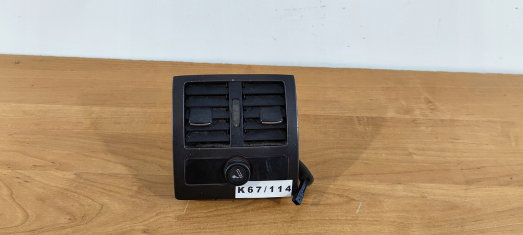 фото №1, Audi a6 c5 решітка обдув задня прикурювач колба