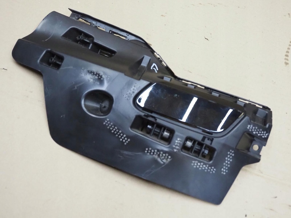 фото №1, Audi a6 c8 2018- заглушка розпилювача ліва