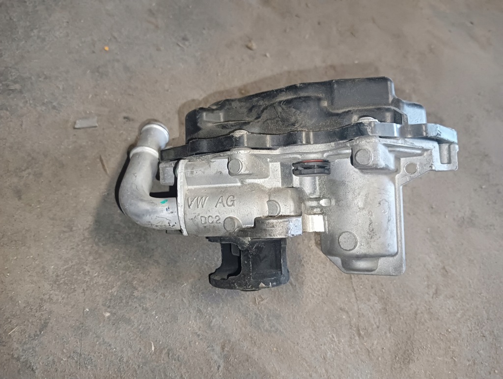 фото №8, Клапан радіатор вихлопних газів egr vw audi 1.6 2.0 tdi i 04l131501n