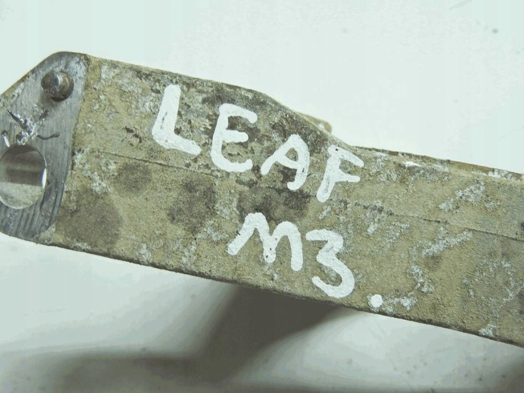 Nissan leaf 1 10-17 підпора піввісь в Україні