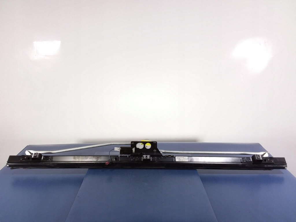 фото №1, Bmw 7 f01 f02 шторка задний стекло 9129056