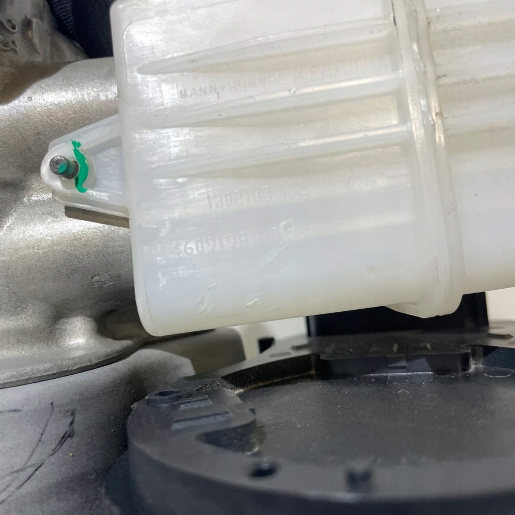 фото №8, Renault arkana 1.6 e-tech гібрид підсилювач гальм насос гальмівна бак 472107786r