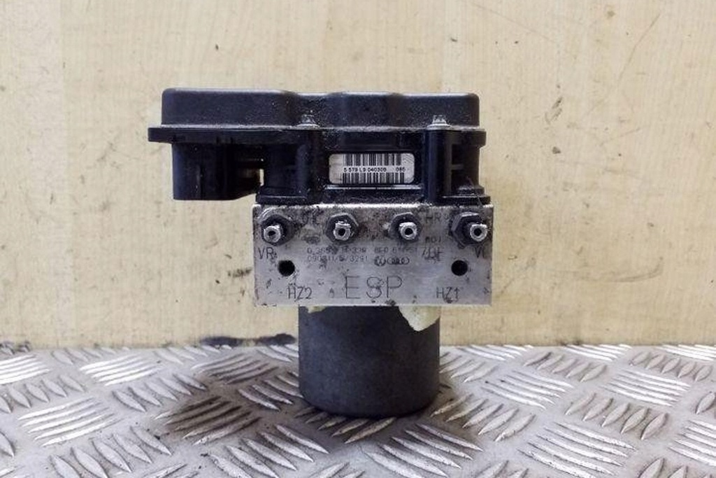 фото №10, Насос abs seat exeo st 3r5 8e0614517bf 2.0l дизель 105kw 2010