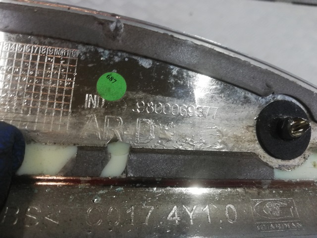 фото №7, Молдинг крыла задняя правая citroen ds3 9800069377