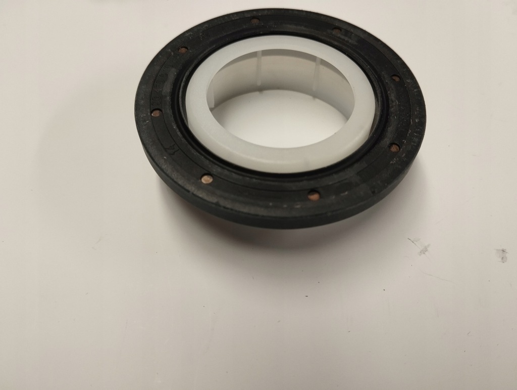 Ущільнювач масляний вала колінчастого mitsubishi mn982075 в Україні