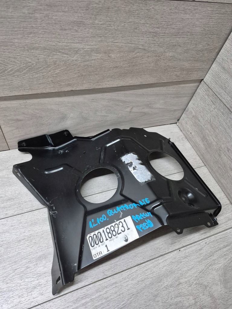 фото №1, 12100. maserati quattroporte панель фари лампи правий перед 188231