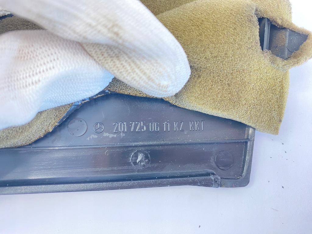 Захист дзеркало внутрішня права mercedes w201 190 2017250611 пошкоджені в Україні