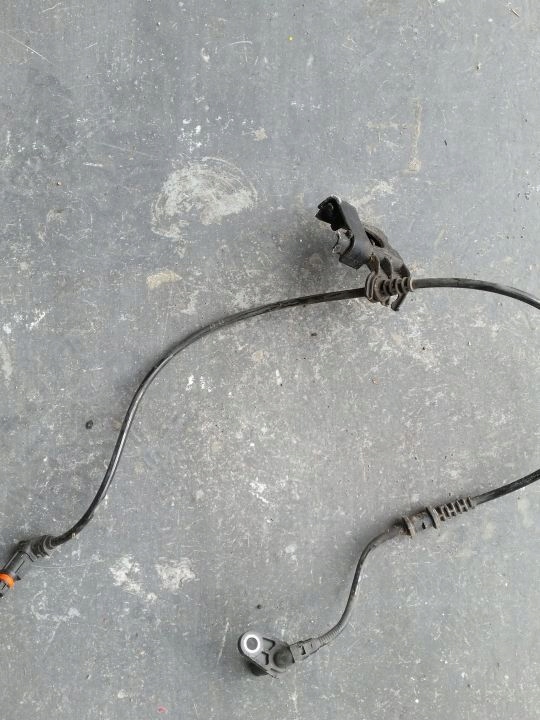 Mercedes w218 датчик abs a2125402117 a2125401705 Недорого