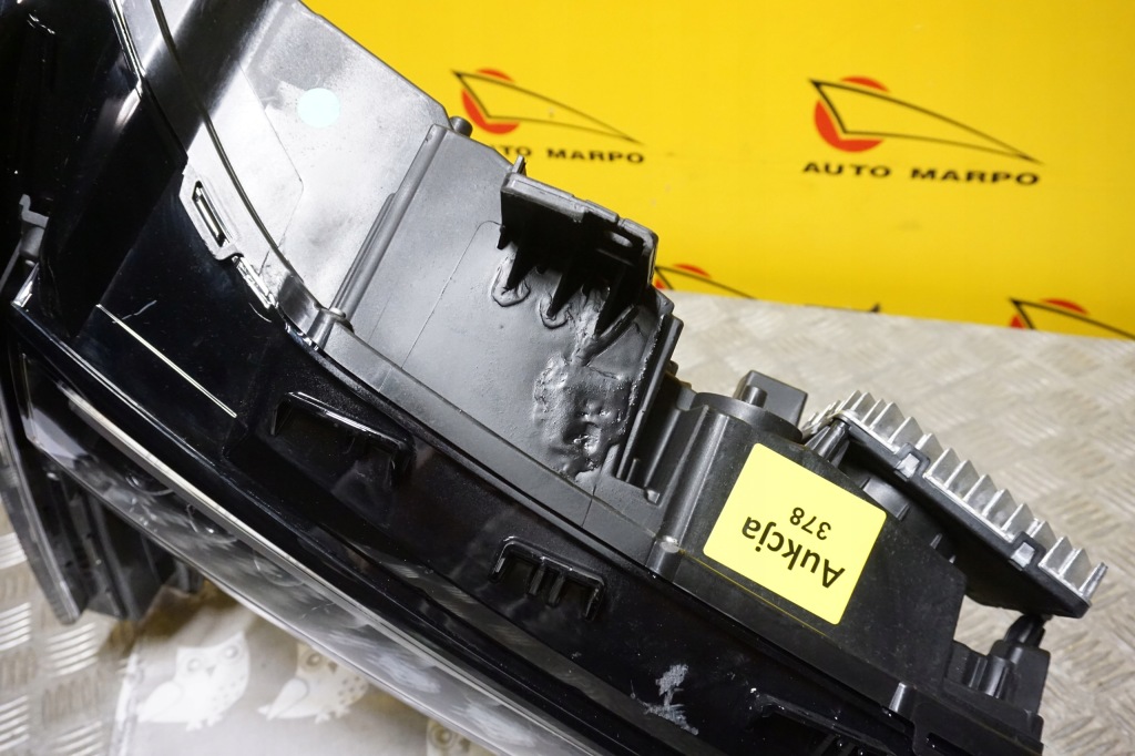 Cadillac lyriq 2023 2024 - фара лампа full led ліва америка Оригінал