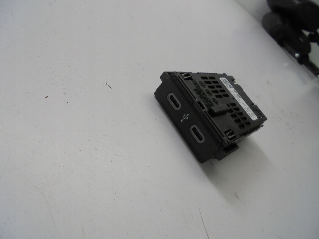 фото №1, Роз'єм порти usb vw polo vi 2g lift 1.0 tsi 2024 rok