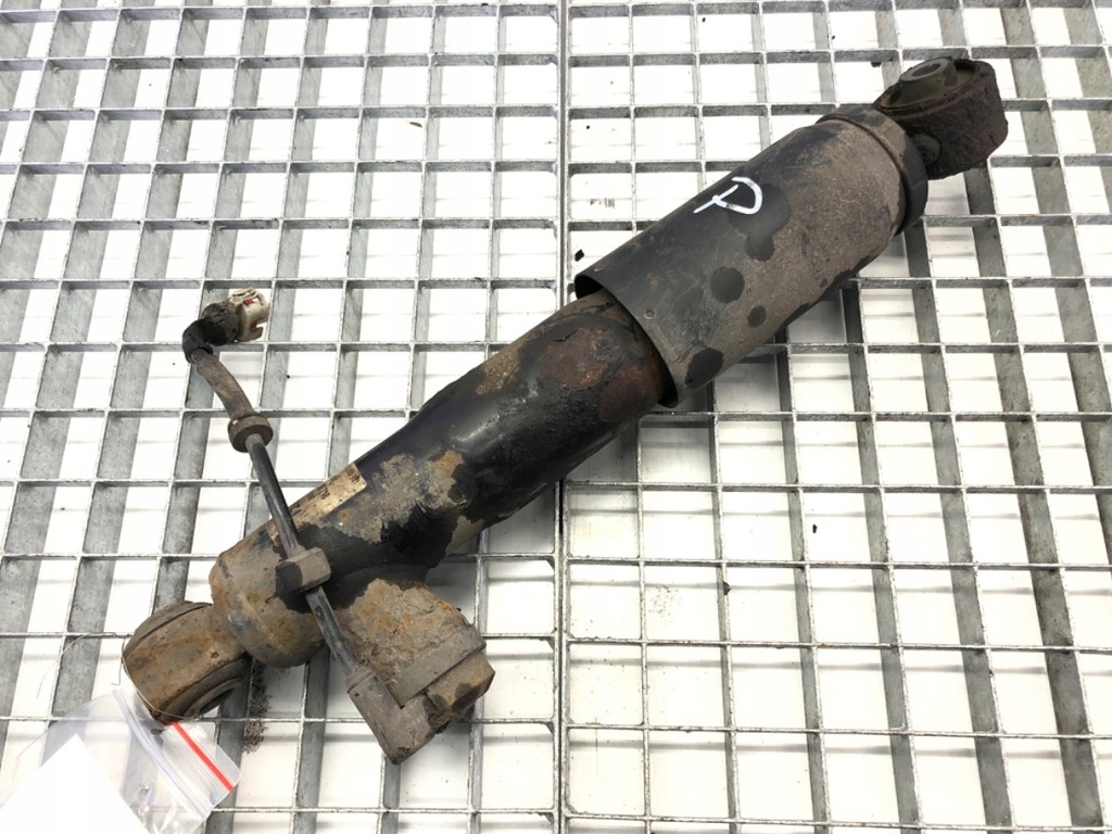 фото №1, Амортизатор правый задняя opel zafira b minivan 13198718 05-15 1.9