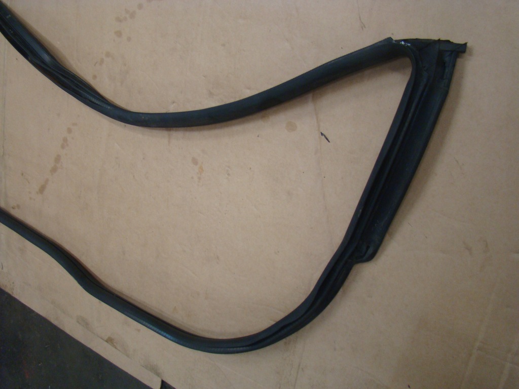 фото №6, Chevrolet camaro 2016 прокладка дверь правая