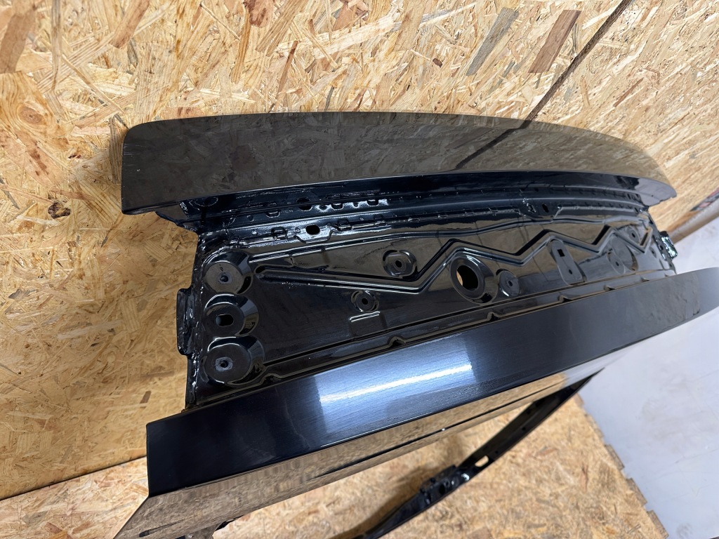 Купить Крышка багажника задняя багажника polestar 2 состояние bdb