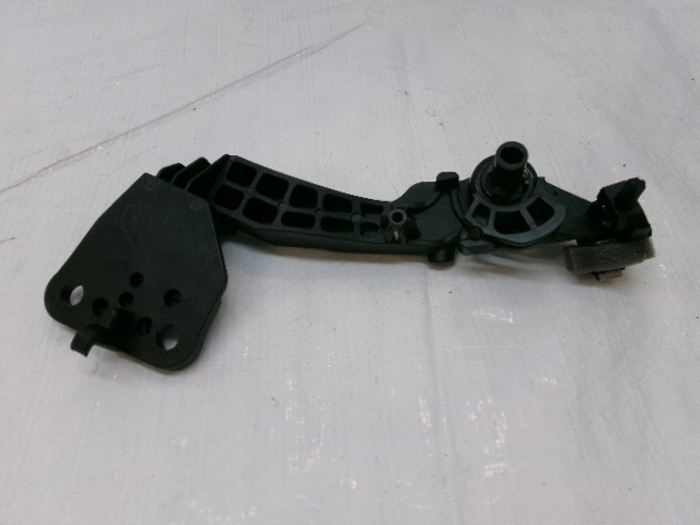 фото №1, Peugeot 208 ii кронштейн тягa відкривання капот