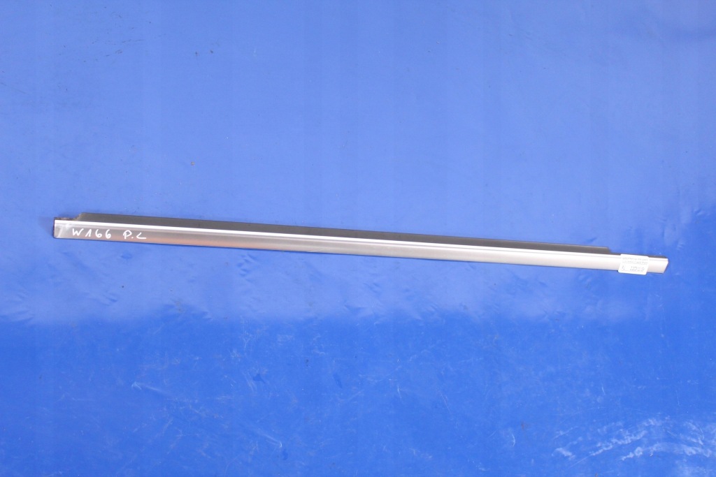 Молдинг скло двері хром перед лівий mercedes w166 Ціна