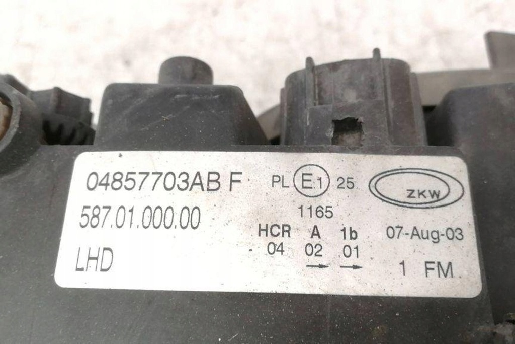 фото №8, Лампа левая передняя chrysler voyager iv rg, rs 04857703ab 3.3l бензиновый