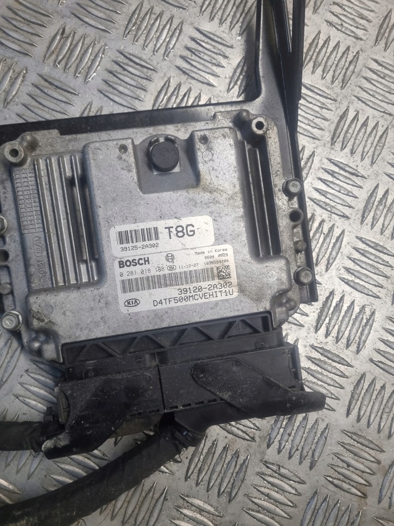 фото №1, Бортовой компьютер двигателя kia optima 0281018188