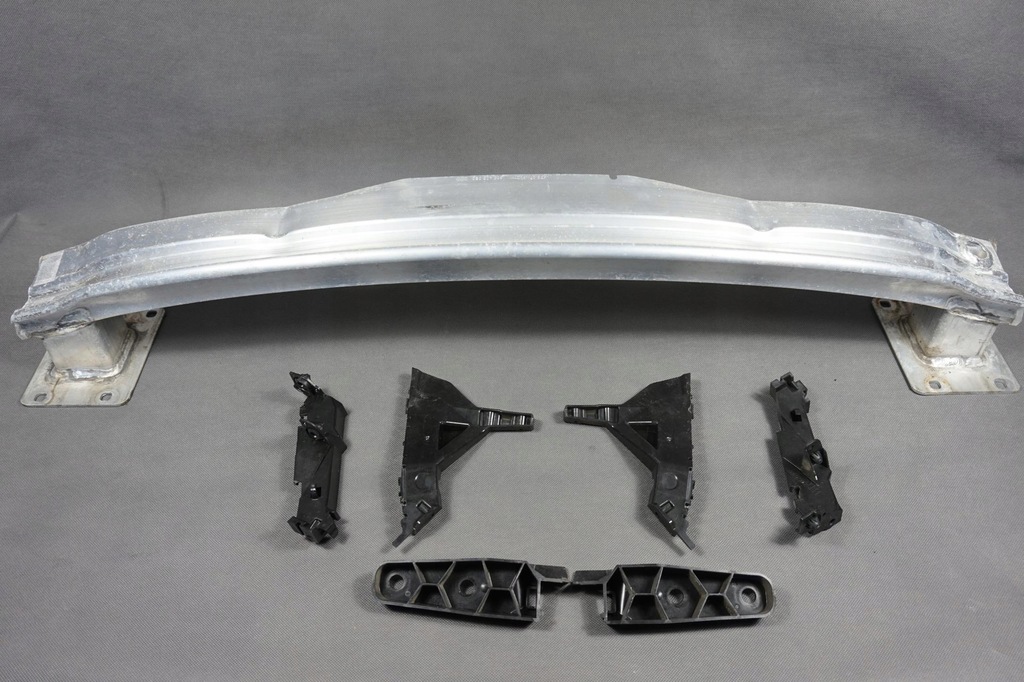 фото №1, Балка задняя направляющие audi tt 8s 8s0807309