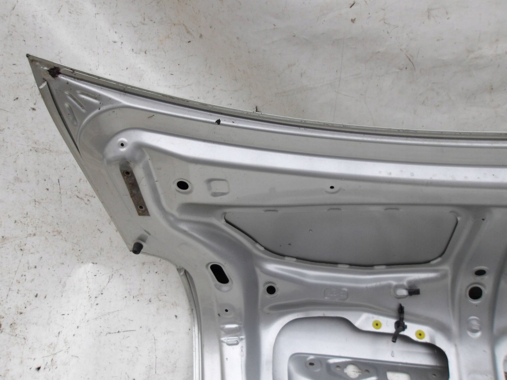 Крышка багажника багажника toyota avensis t25 седан 1 Киев