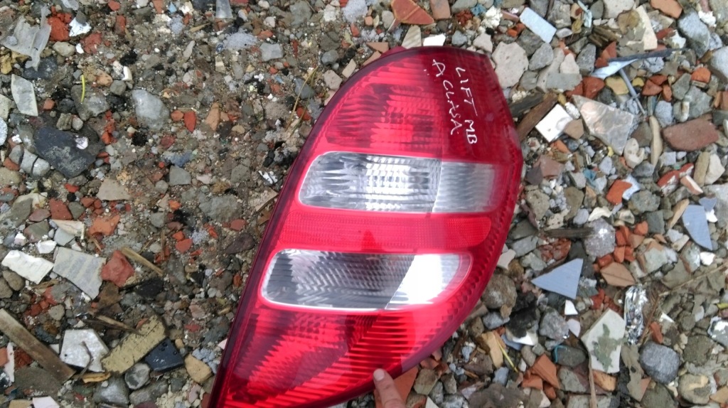 Купити Mercedes a-klasa w169 лампа задній задня права